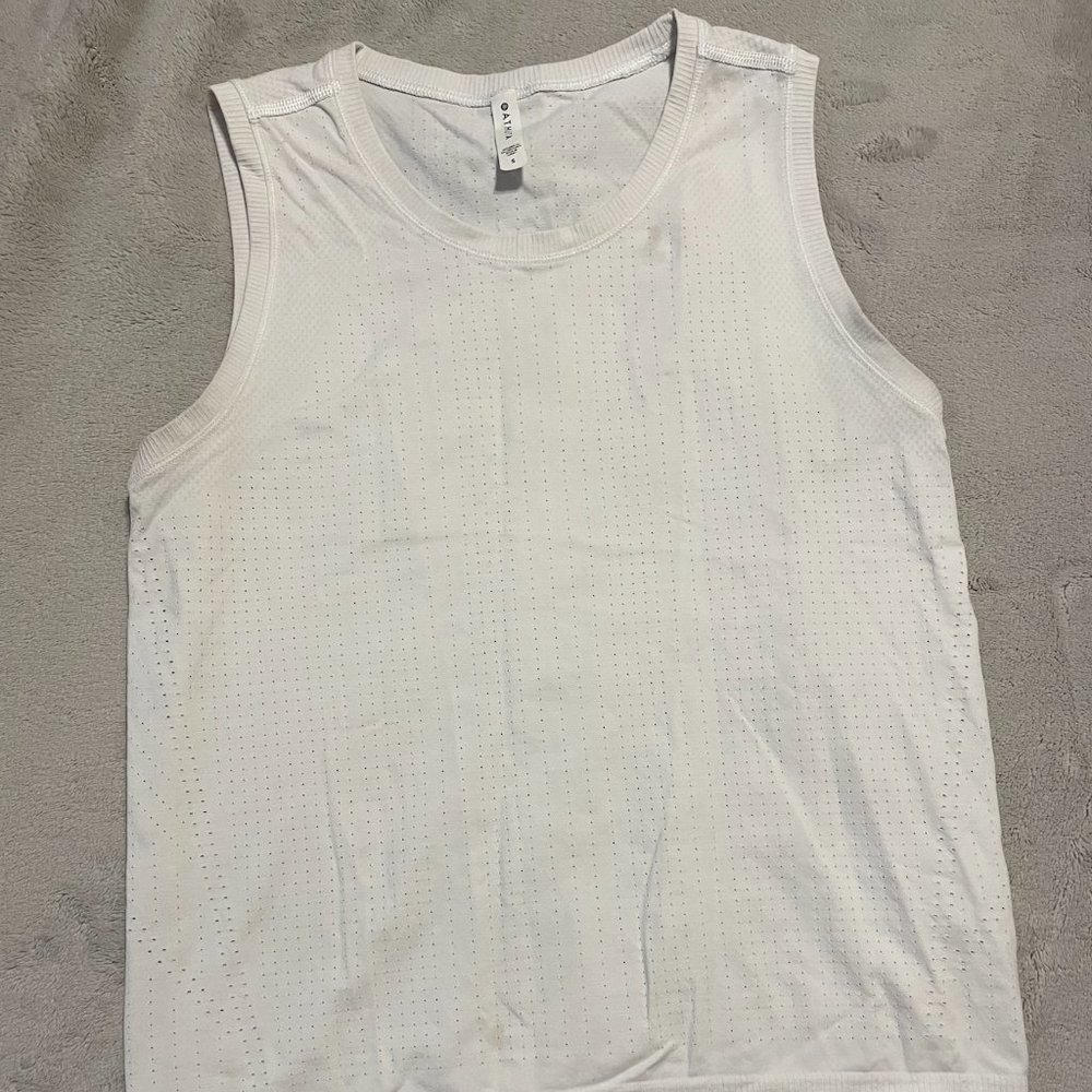Athleta T-shirt - breathable